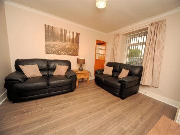 1 bedroom house to rent