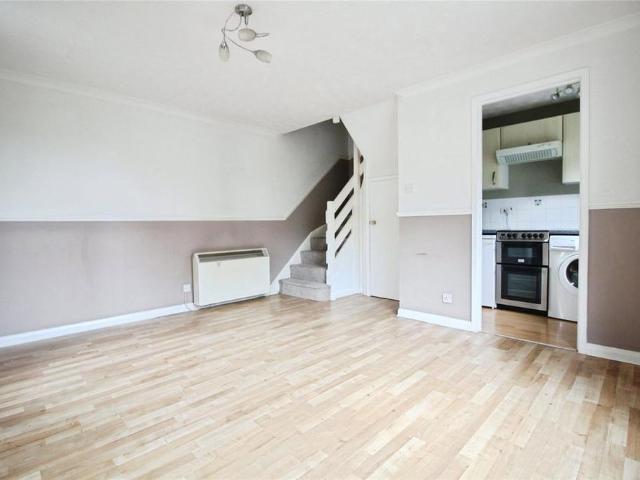 1 bedroom house to rent