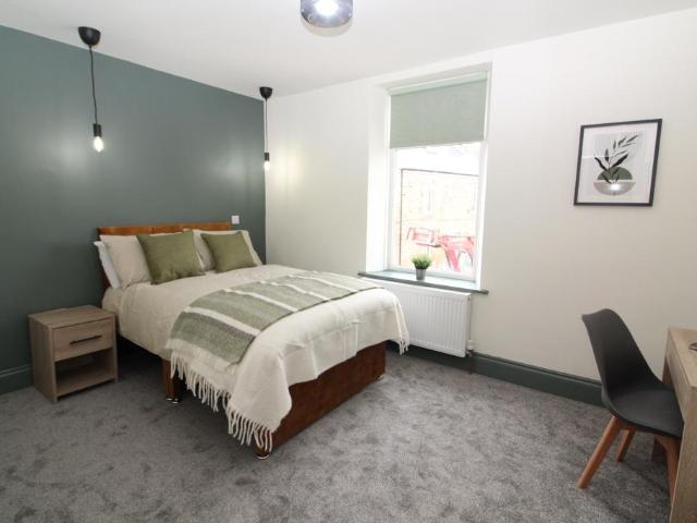 1 bedroom house to rent