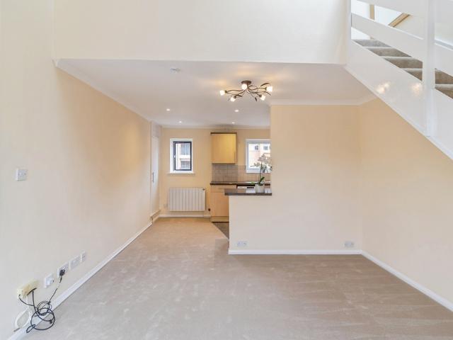 1 bedroom house to rent