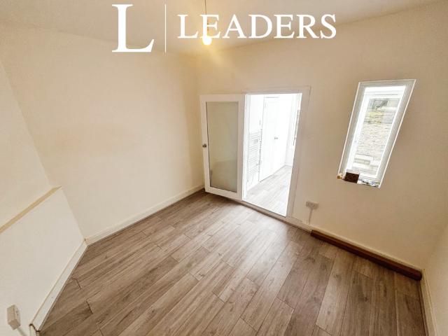 1 bedroom house to rent