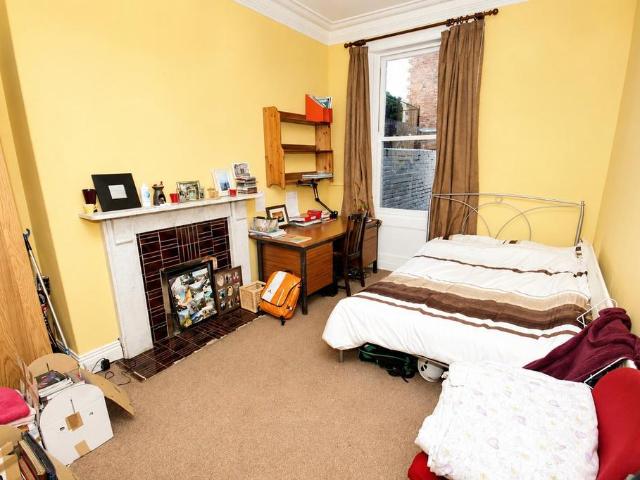 1 bedroom house to rent