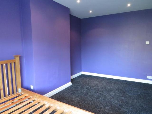 1 bedroom house to rent
