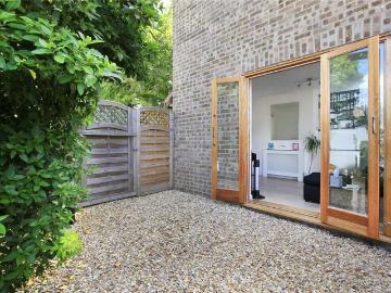 1 bedroom house to rent