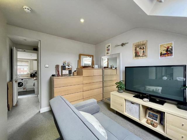 1 bedroom house to rent