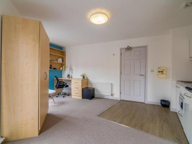 1 bedroom house to rent