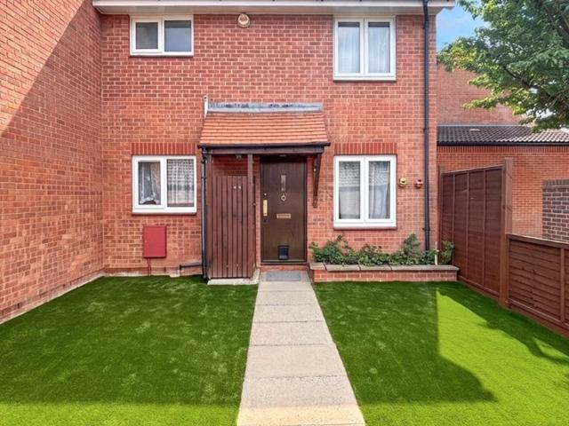 1 bedroom house to rent