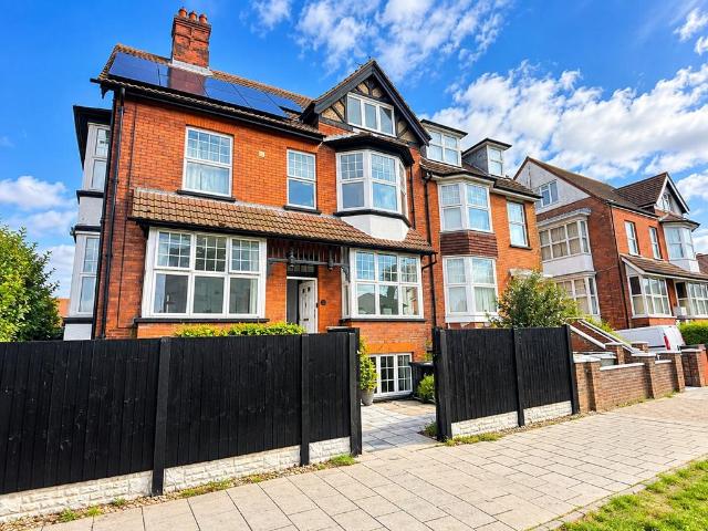 1 bedroom house to rent