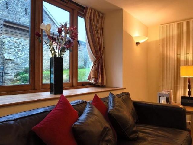1 bedroom house to rent