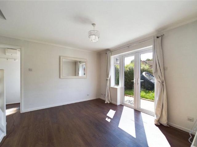 1 bedroom house to rent