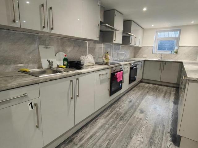 1 bedroom house to rent