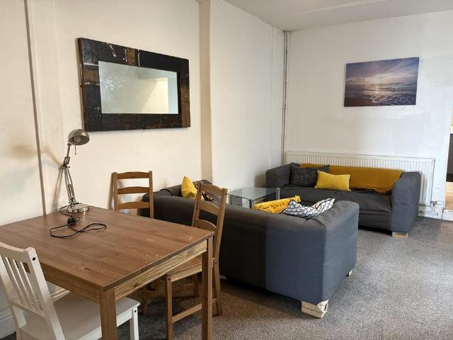 1 bedroom house to rent