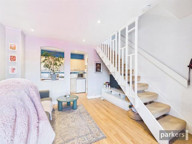 1 bedroom house to rent