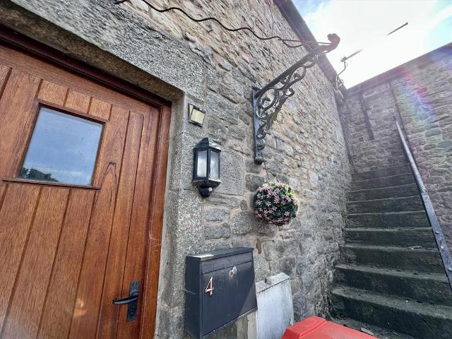 1 bedroom house to rent