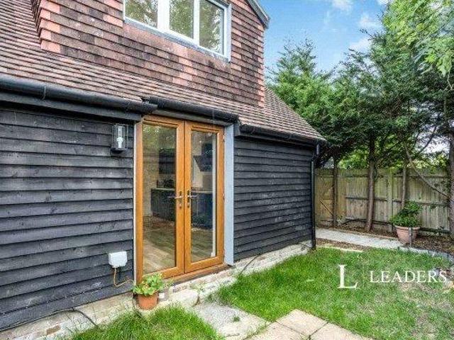 1 bedroom house to rent
