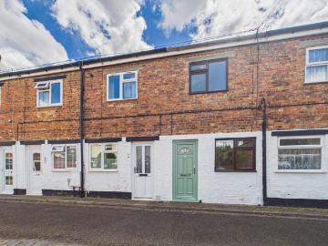 1 bedroom house to rent