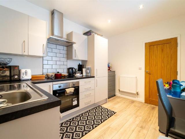 1 bedroom house to rent