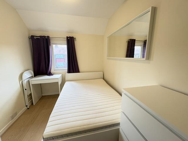 1 bedroom house to rent