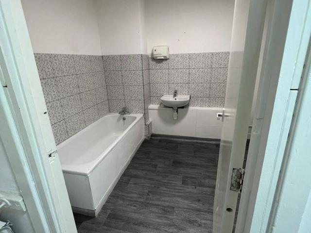 1 bedroom house to rent