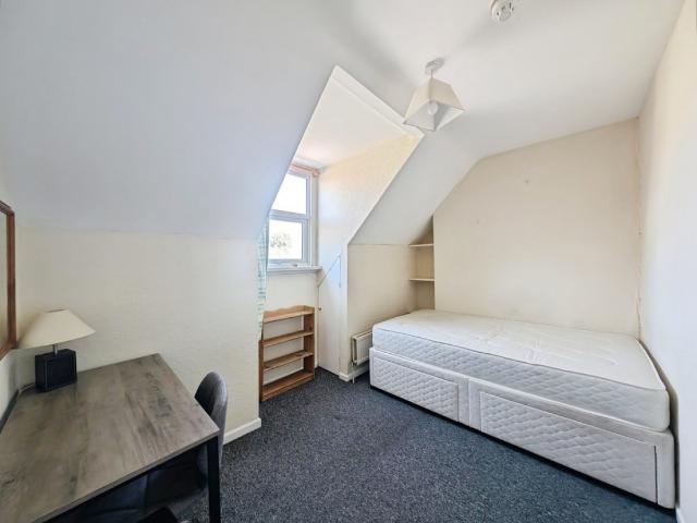 1 bedroom House To Rent