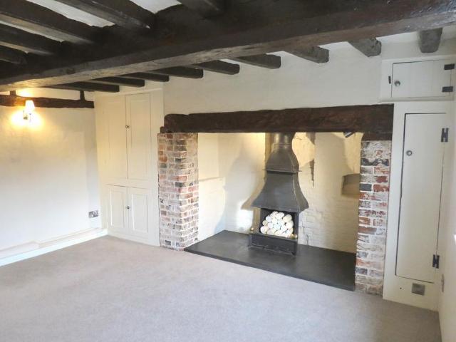 1 bedroom house to rent
