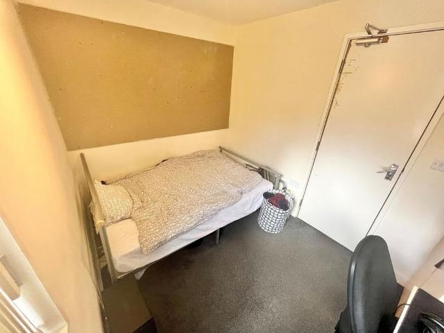 1 bedroom house to rent
