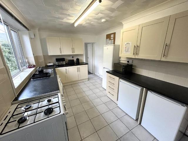 1 bedroom house to rent
