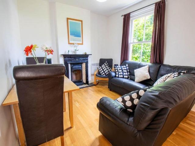 1 bedroom house to rent