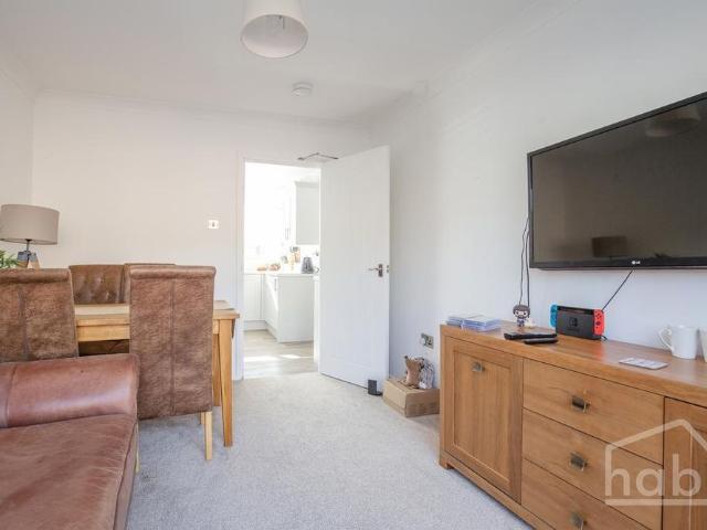 1 bedroom house to rent