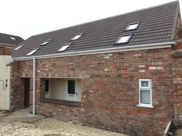 1 bedroom house to rent