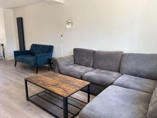 1 bedroom house to rent