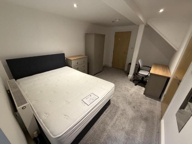 1 bedroom house to rent