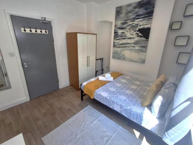 1 bedroom house to rent