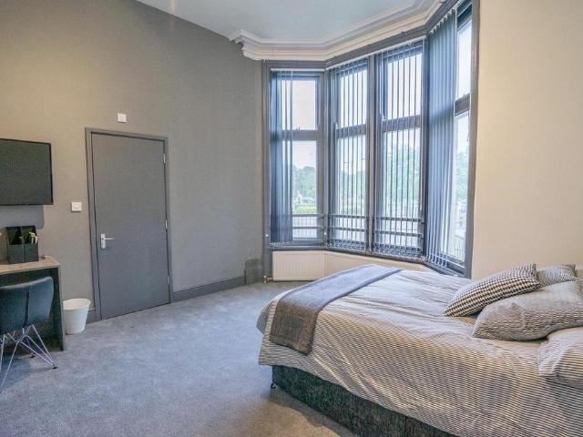 1 bedroom house to rent