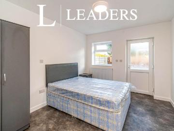 1 bedroom house to rent