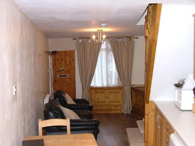 1 bedroom house to rent