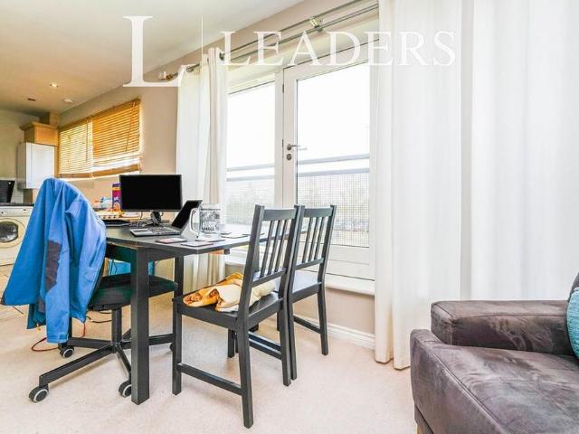 1 bedroom house to rent