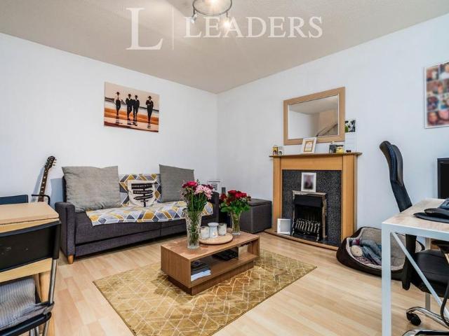 1 bedroom house to rent