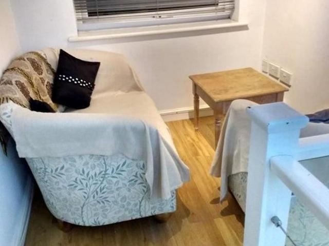 1 bedroom house to rent