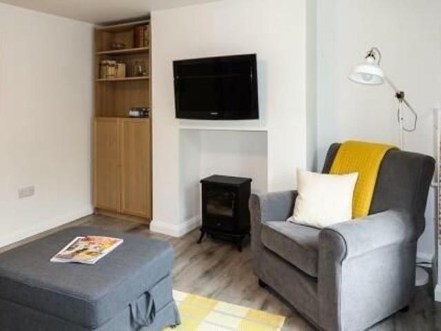 1 bedroom house to rent