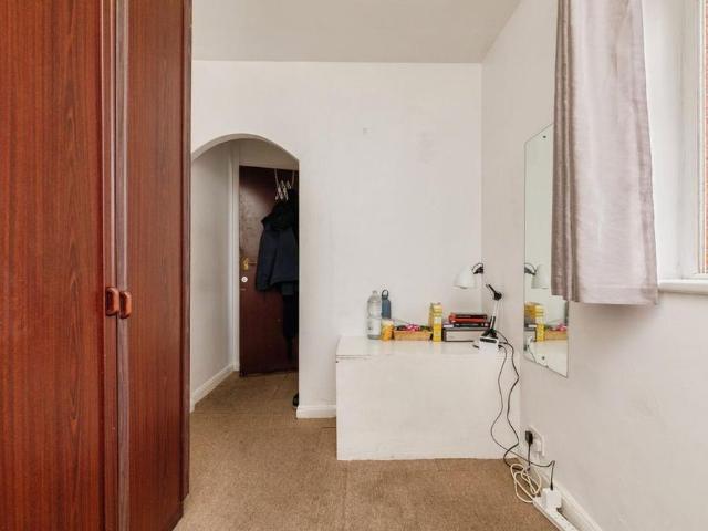 1 bedroom house to rent
