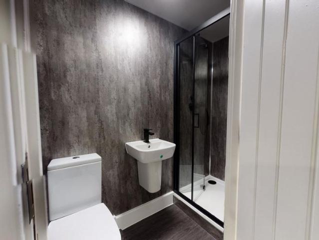 1 bedroom house to rent
