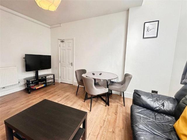 1 bedroom house to rent