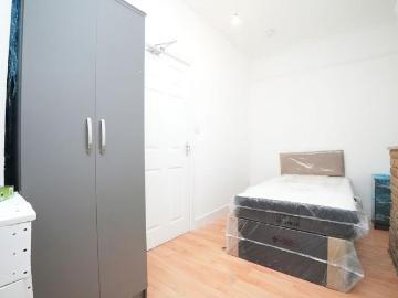 1 bedroom house to rent
