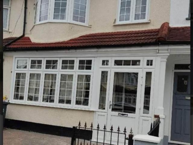 1 bedroom house to rent