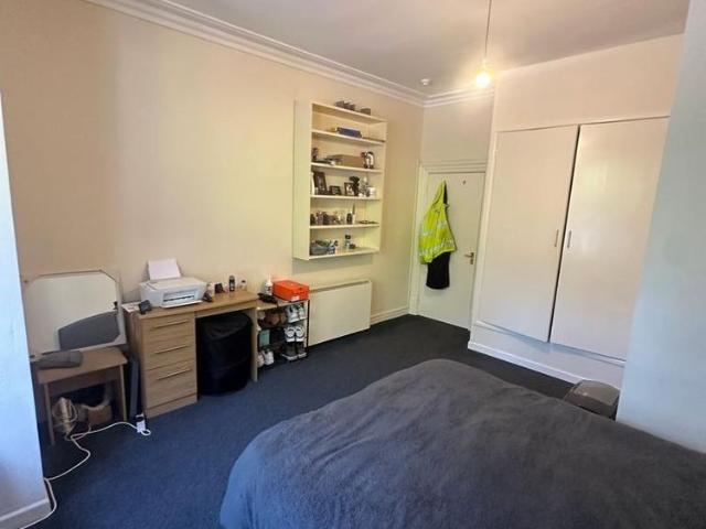 1 bedroom house to rent