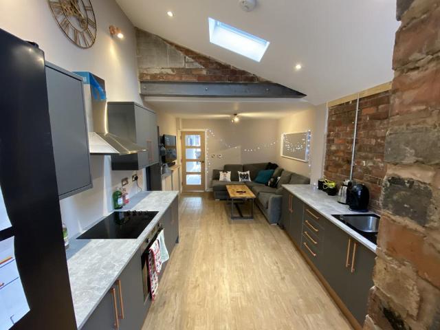 1 bedroom house to rent