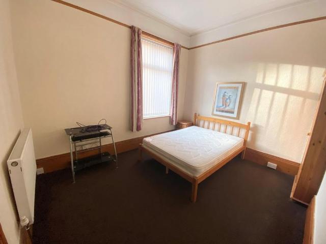 1 bedroom house to rent