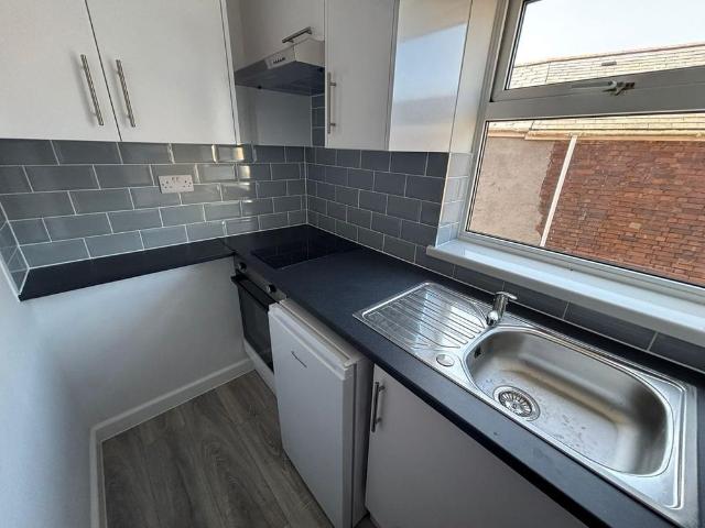 1 bedroom house to rent