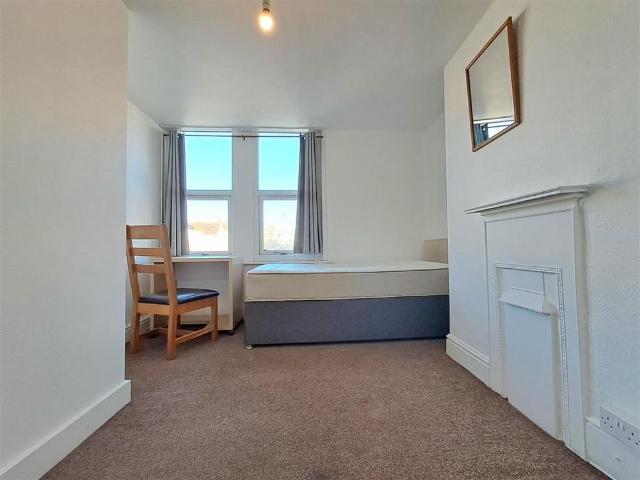 1 bedroom house to rent